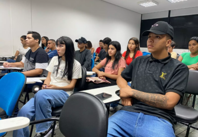 Inscrições para cursinho da Sejuv começaram nesta sexta