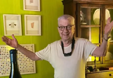 Morre, aos 83 anos, o jornalista Renato Machado