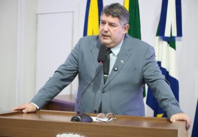 Yuri propõe força-tarefa por mais segurança com troca de lâmpadas e novos redutores