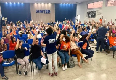 Educação: Categoria encaminha implementação do piso de 20h em Dourados