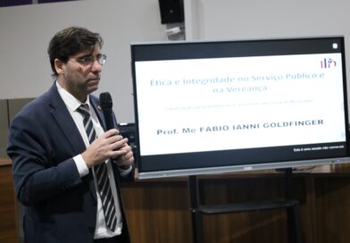 Câmara de Dourados capacita servidores e aprimora atendimento à população