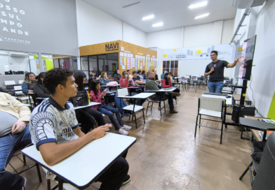 Campo Grande: Curso da Sejuv ensina a usar IA no mercado de trabalho