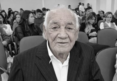 Proposta por Zé Teixeira, Assembléia encaminha moção de pesar pelo falecimento de Roberto Razuk