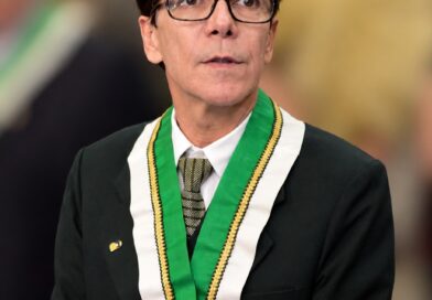 Morre escritor e professor douradense Paulo Nolasco